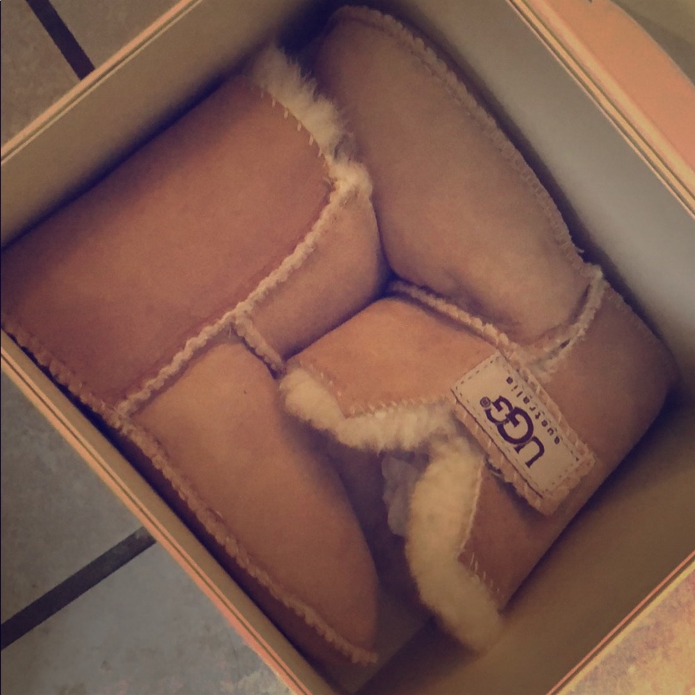 Large Infant UGGS.